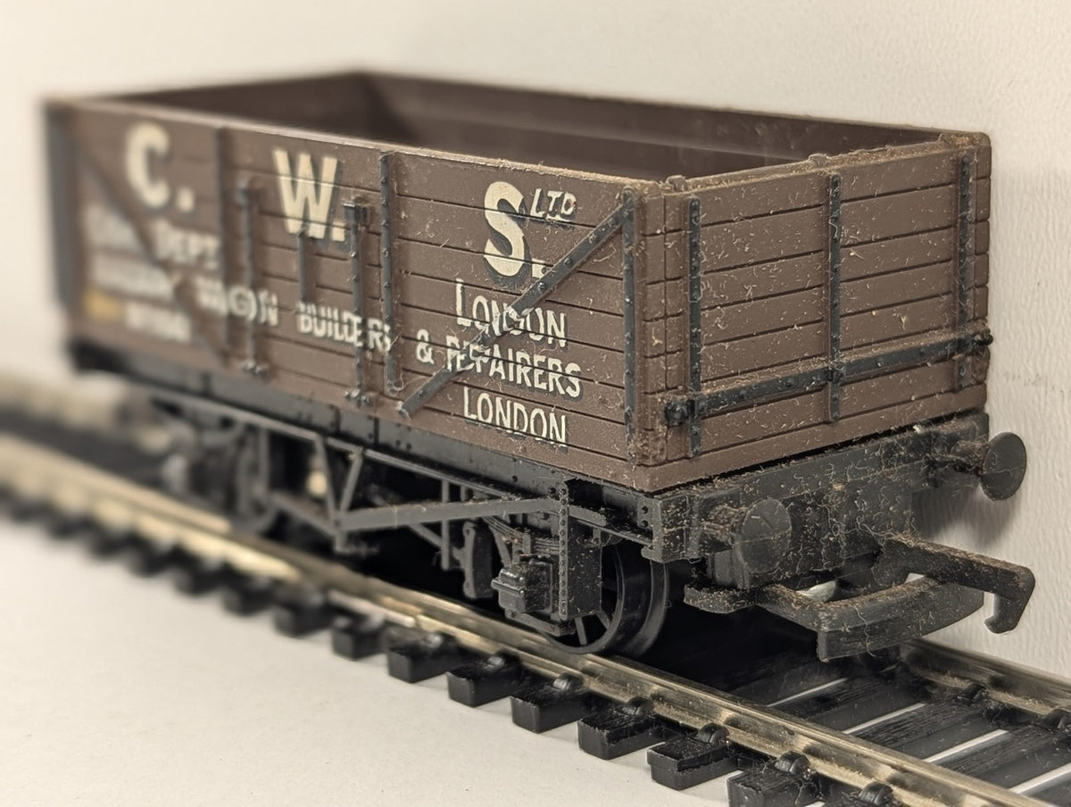 Mainline Railways OO Gauge 7 Plank Wagon C.W.S. Goods Wagon 1941 C.W.S. Brown