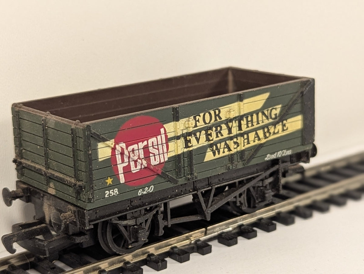 Mainline OO Gauge Persil 7 Plank Open Wagon