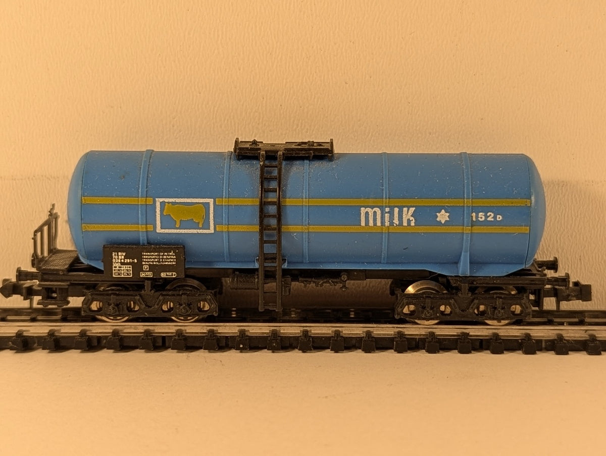 Lima N Gauge Milk Tank Wagon 152 D Blue