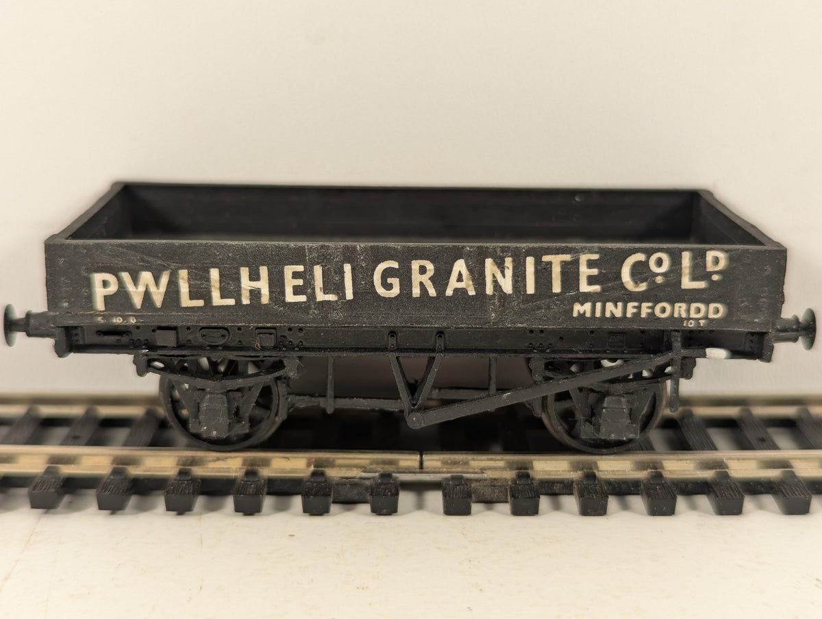 Cambrian Models OO Gauge Pwllheli Granite Co. 2-Plank Dropside Wagon Goods Wagon
