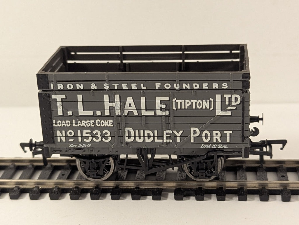 Bachmann OO Gauge 7 Plank End Door Wagon with Coke Rails T. L. Hale (Tipton) Ltd