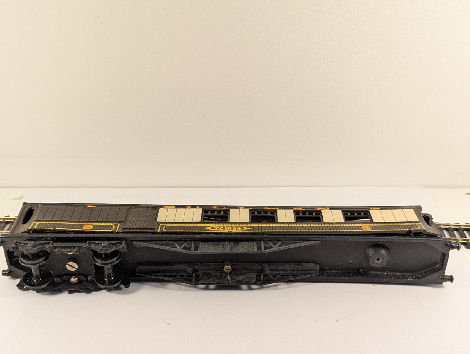 Graham Farish OO Gauge Pullman Third Parlour Brake T.C. No.94
