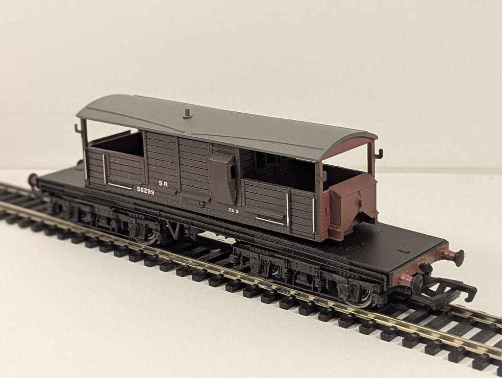 Bachmann OO Gauge 25 Ton Queen Mary Brake Van 56299 Southern Railway 33-827A
