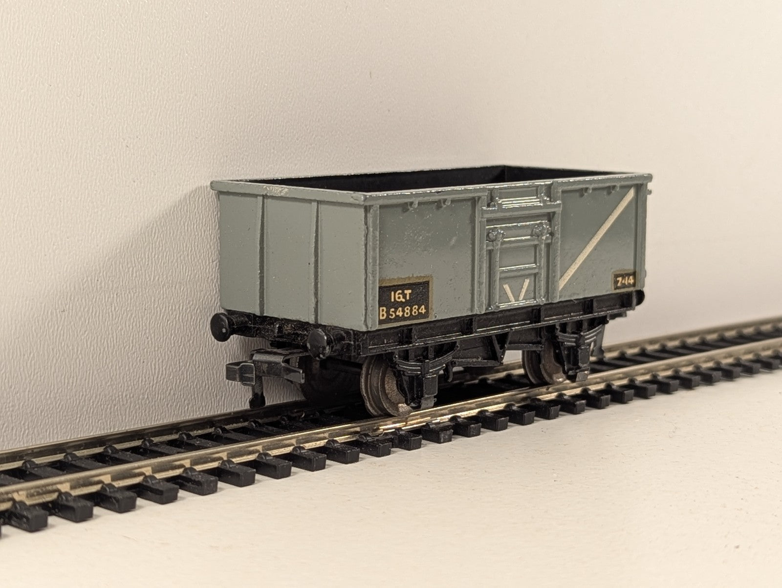 Hornby Dublo 32056 OO Gauge BR Grey 16 Ton Mineral Wagon - Boxed