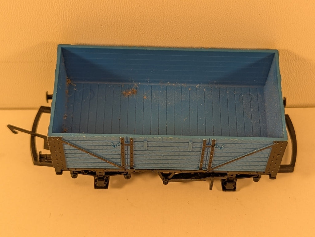 Hornby OO Gauge 5 Plank Open Wagon Blue