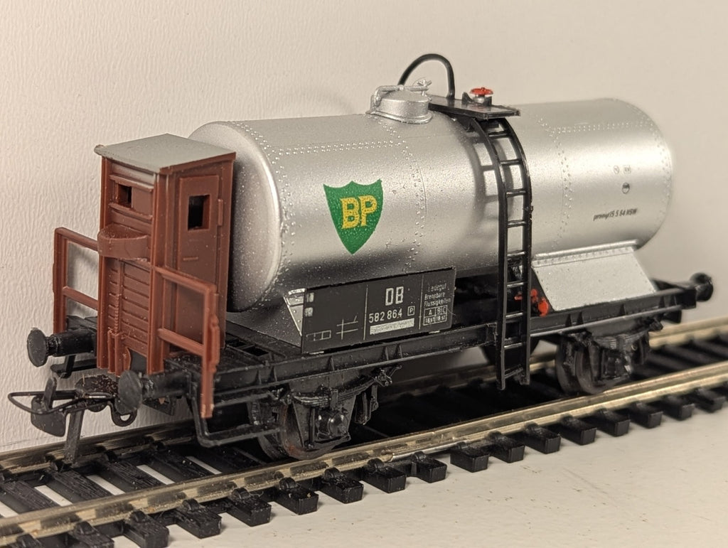 Schicht 426/106 HO Gauge BP Silver Tank Wagon Kesselwagen
