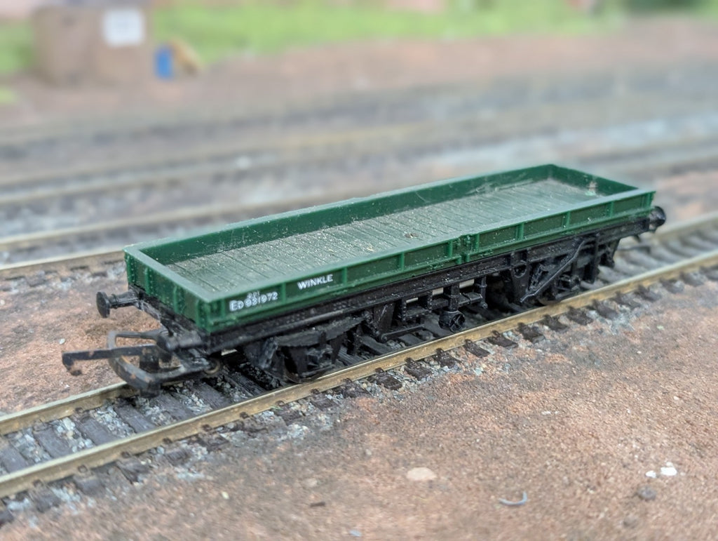 Hornby R19 OO Gauge Winkle Plate Wagon Green