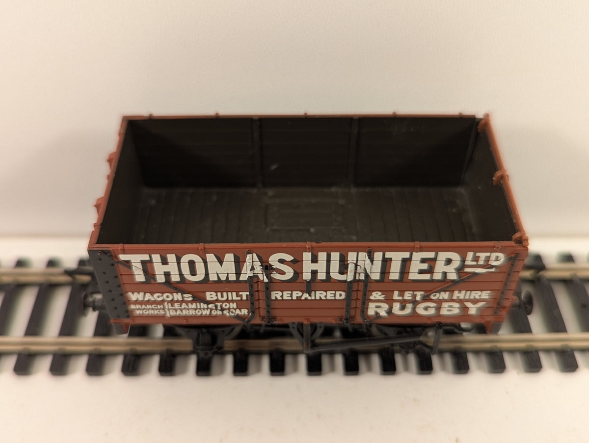 Bachmann Branchline OO Gauge 37-125K 8 Plank Wagon T. Burnett & Co Doncaster