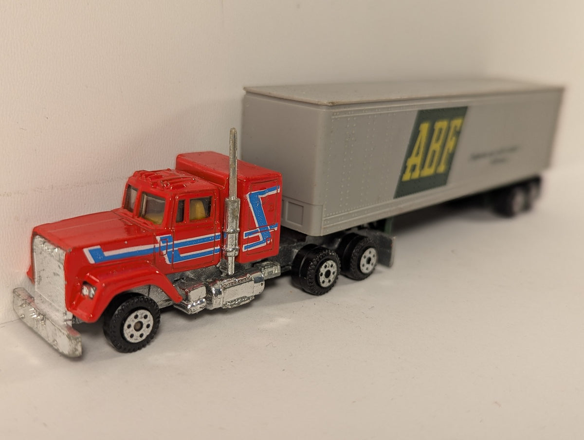 Road Champs Mack Super-Liner with ABF Trailer Die-cast Vehicle