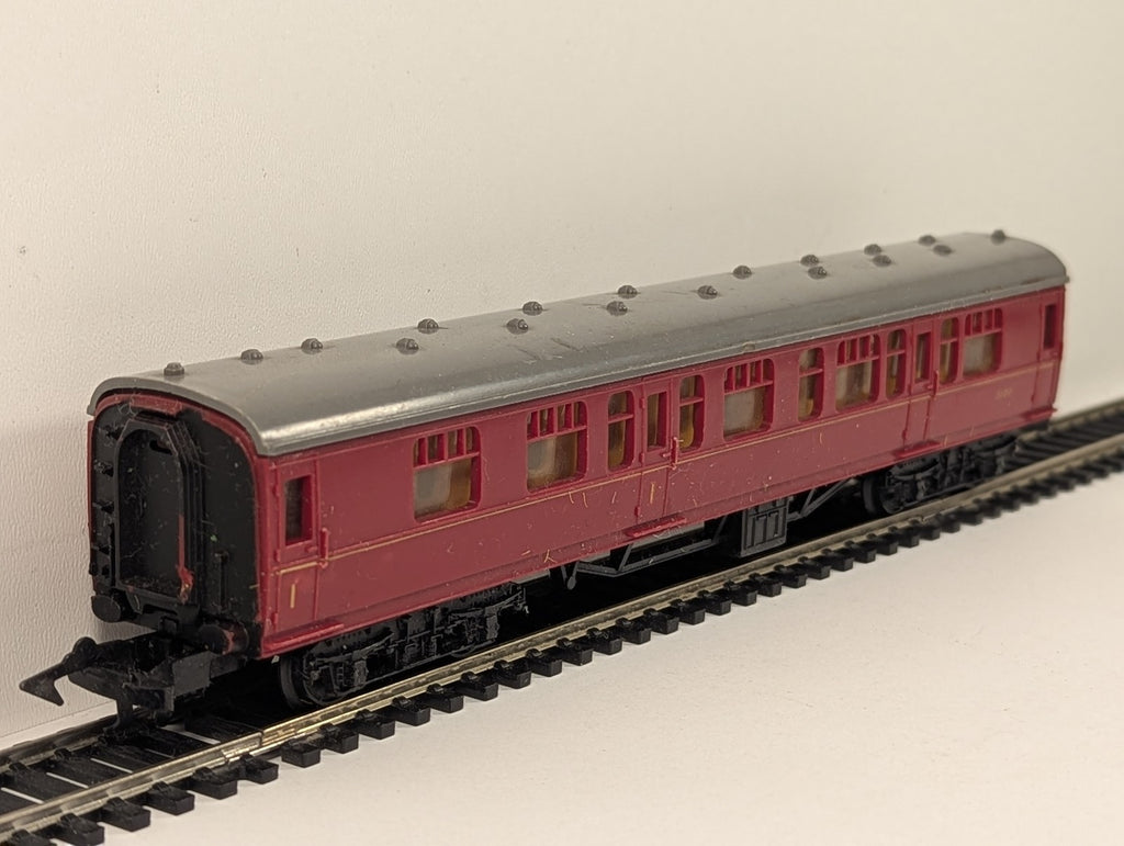 Jouef HO Scale Main Line First Class Coach Passenger Coach 15100 BR Maroon