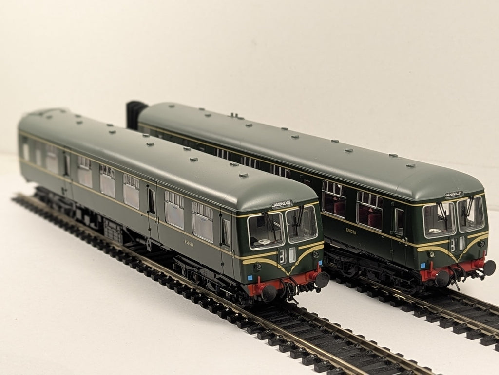 Bachmann OO Gauge Class 105 Cravens 2-Car DMU Diesel Multiple Unit