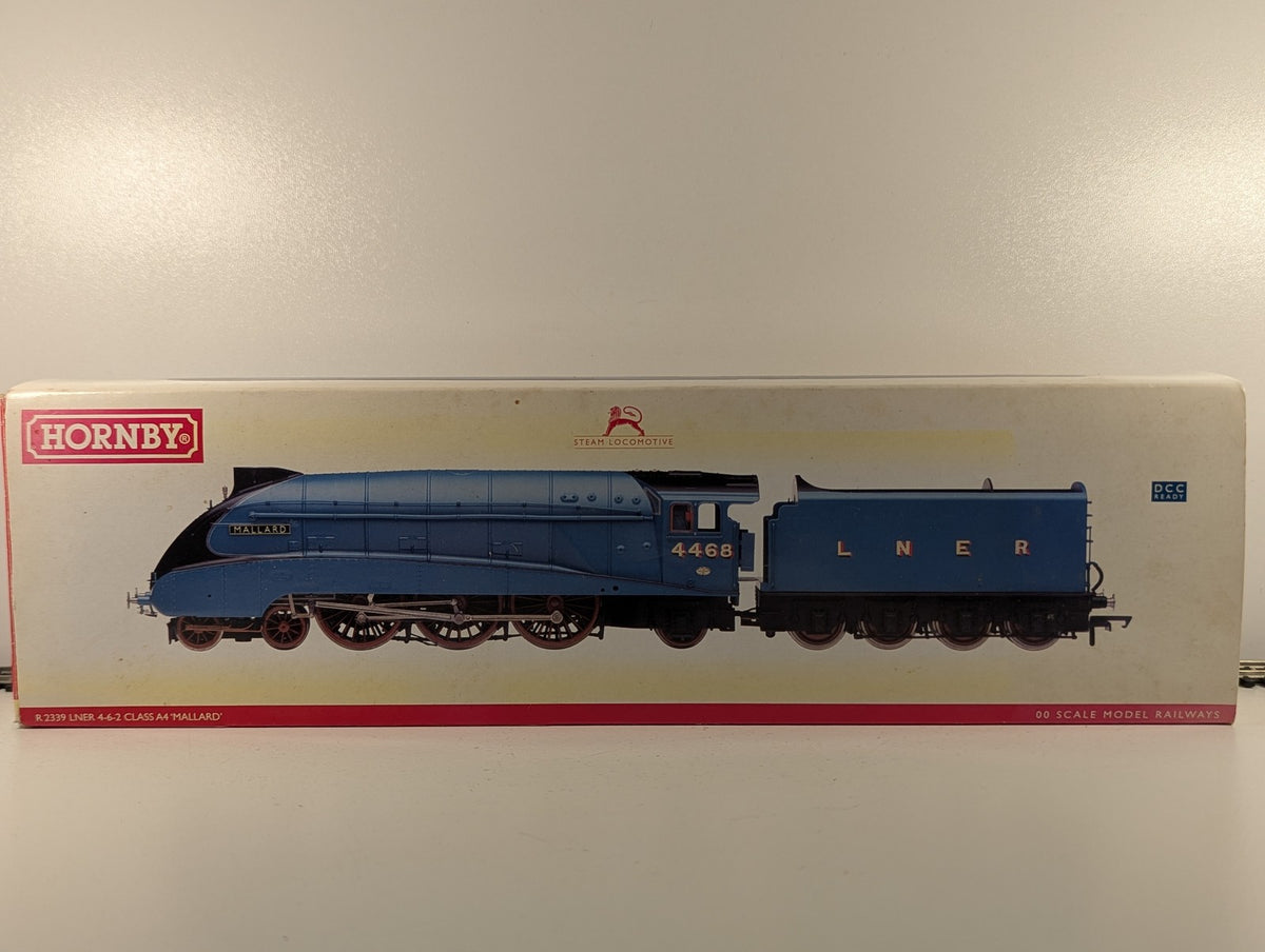 Hornby OO Gauge Class A4 'Mallard' Steam Locomotive 4468 LNER Garter Blue R2339