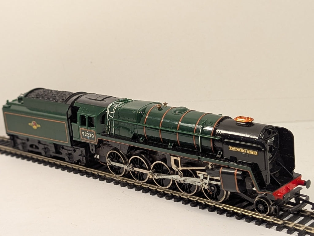 Tri-ang Hornby OO Gauge Evening Star Steam Locomotive 92220 BR Green