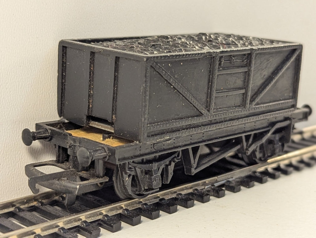 Tri-ang R577A OO Gauge 7-Plank Open Wagon