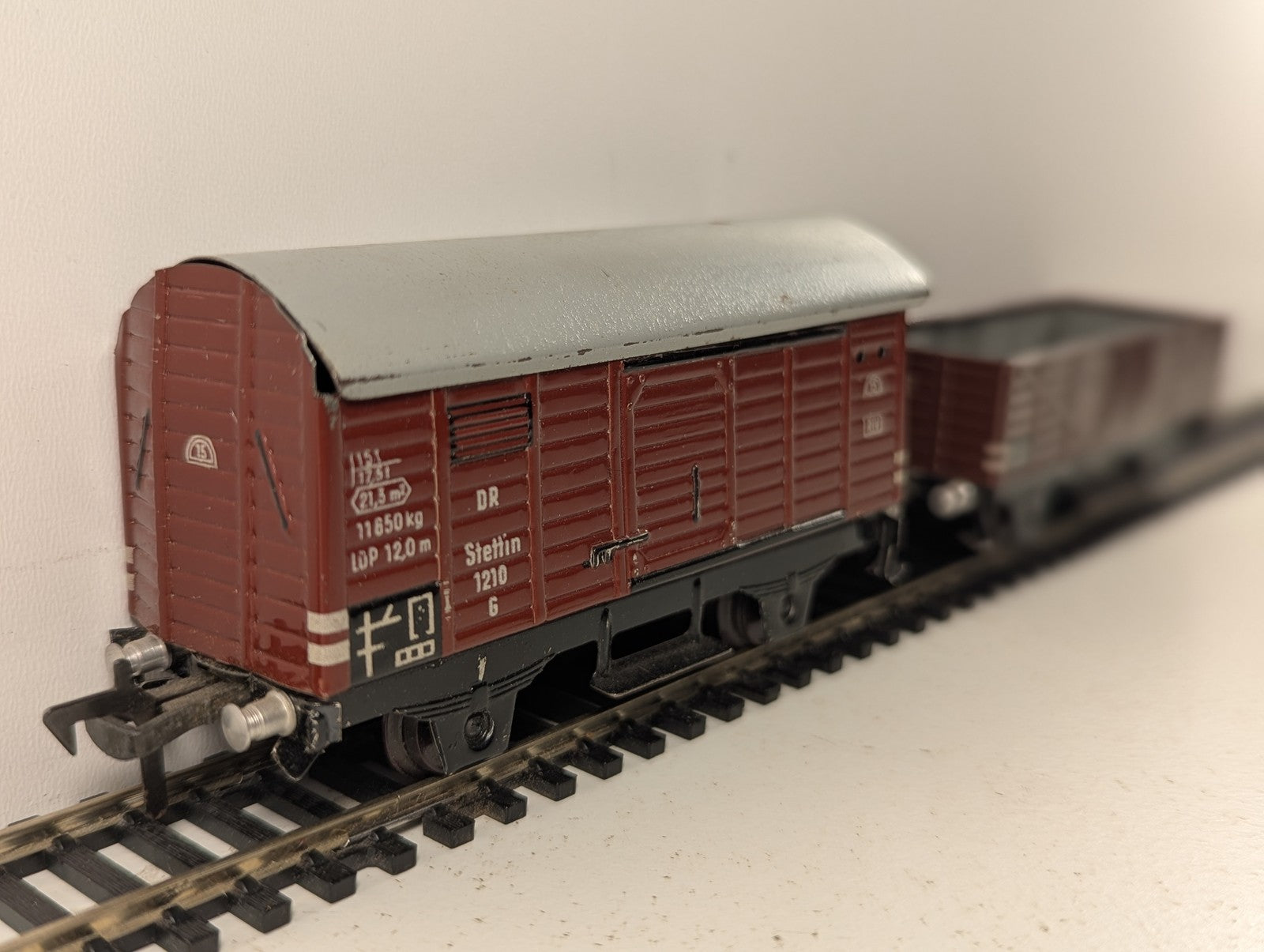 Fleischmann HO Gauge Steam Freight Starter Set Train Sets 1305 DR Black / Brown