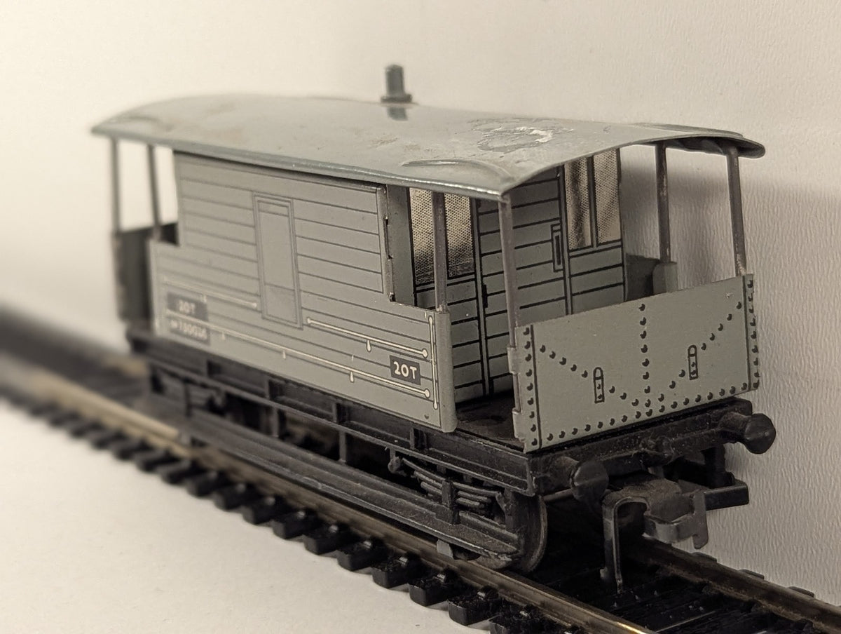 Hornby Dublo OO Gauge BR MR-Type 20-Ton Goods Brake Van M730026 BR Grey 4311