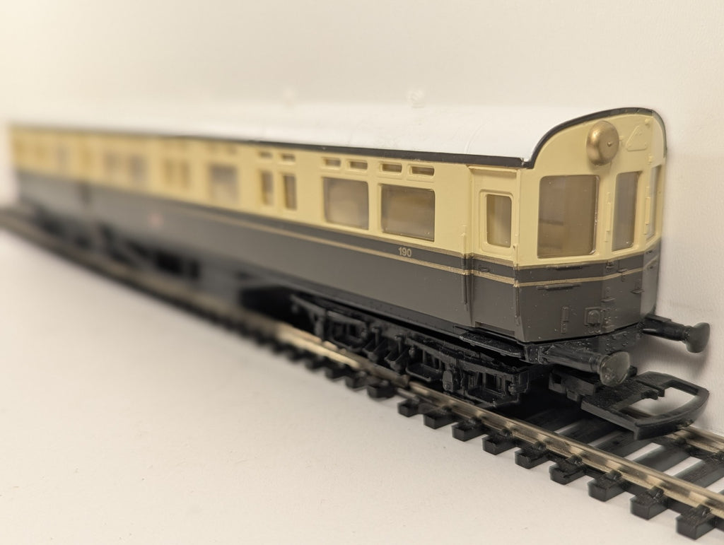 Hornby OO Gauge GWR Autocoach Passenger Coach 190 GWR Chocolate and Cream R4026