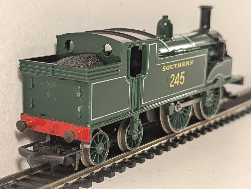 Tri-ang Hornby OO Gauge Class M7 0-4-4T Locomotive 245 Southern Green