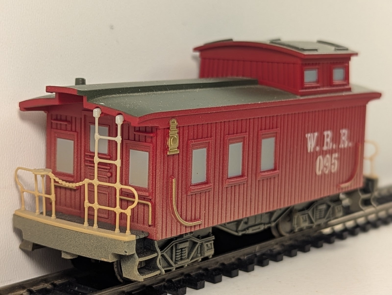 Hornby R1149 OO Gauge Disney Pixar Toy Story 3 Caboose - Split from Train Set