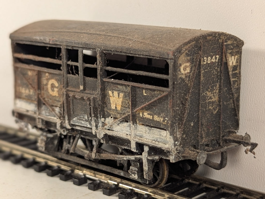 Kitbuilt GWR Cattle Wagon Goods Wagon 13847 GWR Brown