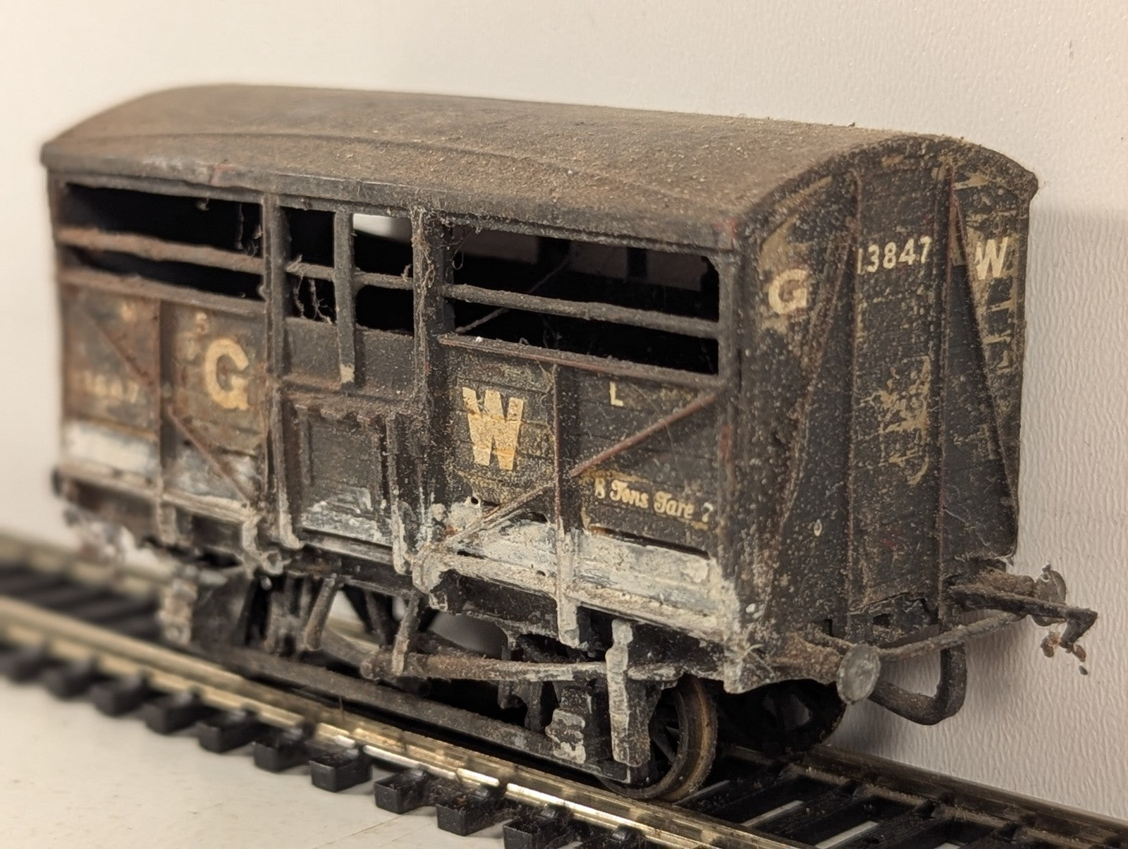 Kitbuilt GWR Cattle Wagon Goods Wagon 13847 GWR Brown