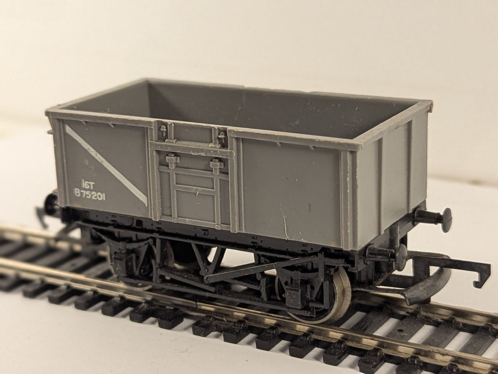 Triang OO Gauge 16 Ton Steel Mineral Wagon Goods Wagon B75201 BR