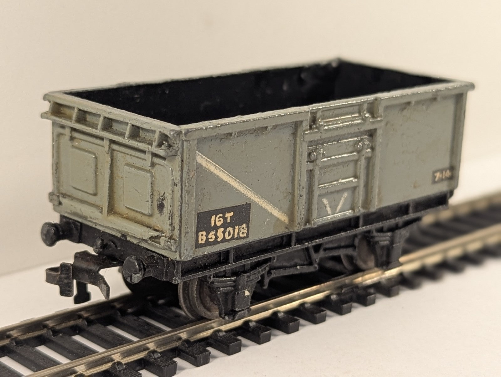 Hornby Dublo OO Gauge 16 Ton Mineral Wagon