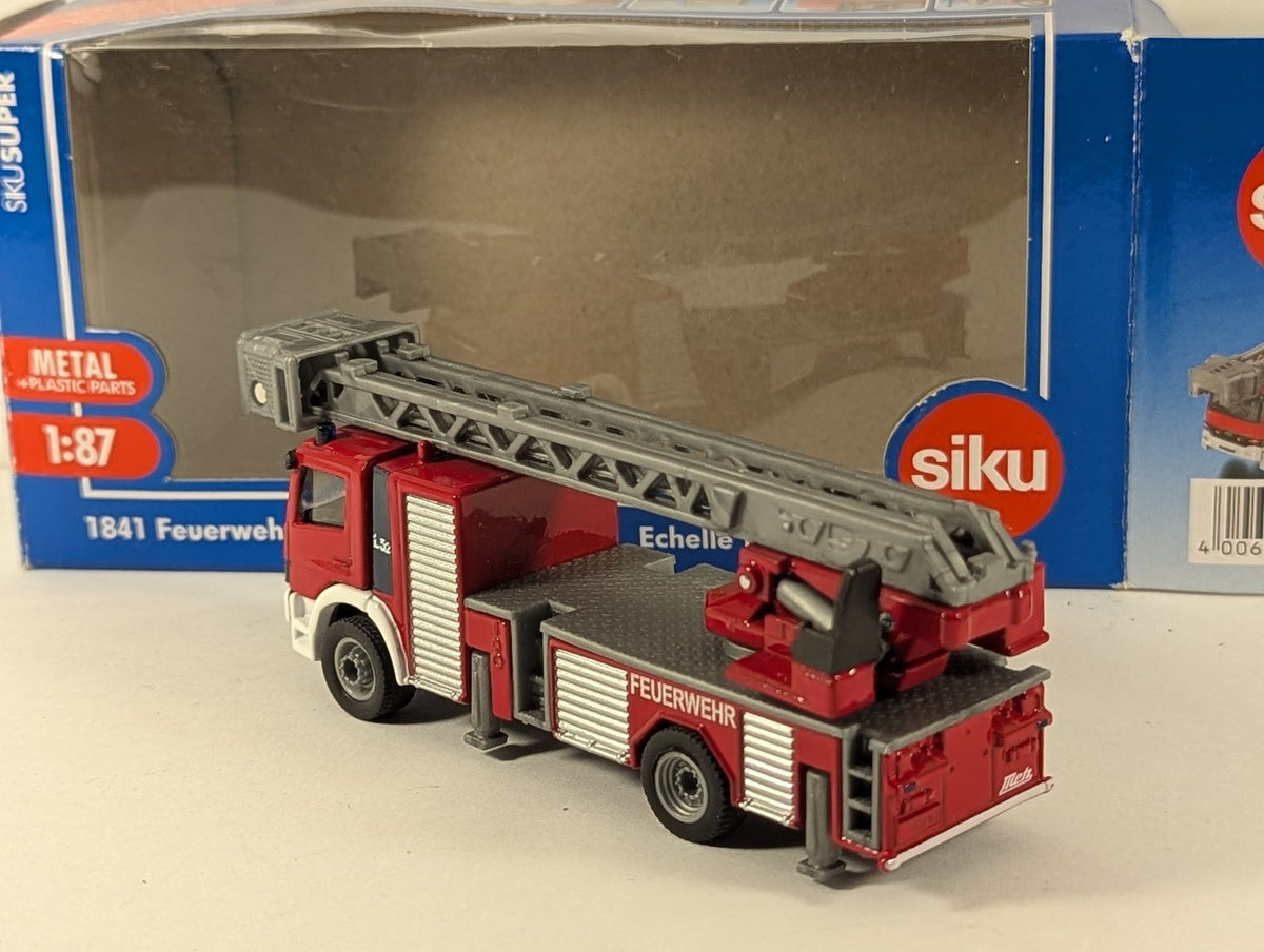 Siku 1:87 Feuerwehr-Drehleiter Fire Engine Die-cast Vehicle 1841