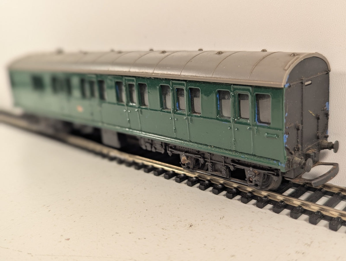Tri-ang OO Gauge Suburban Repainted Motorised EMU Unit