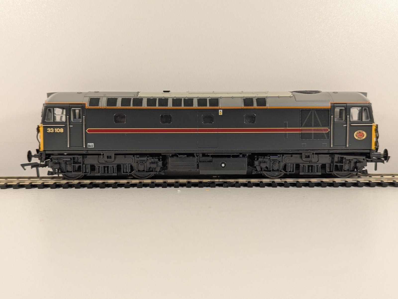 Heljan OO Gauge Class 33/1 No. 33108 Fragonset Black Diesel Locomotive DCC Ready