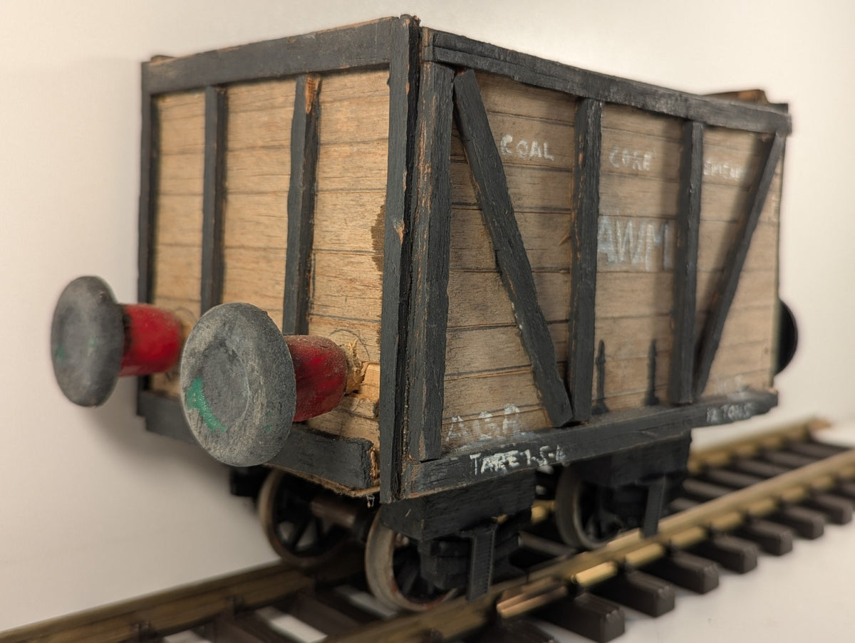 G Gauge Custom 12 Ton 7-Plank Wagon