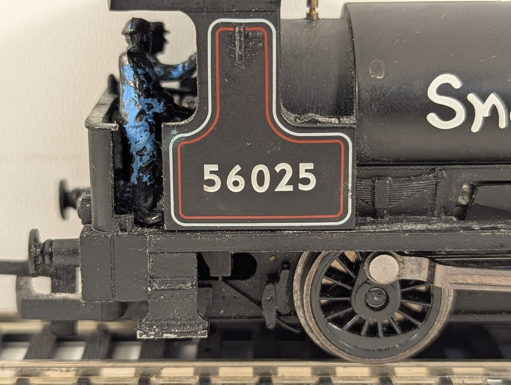 Hornby OO Gauge Class 0F 0-4-0ST Smokey Joe Steam Locomotive 56025 BR Black