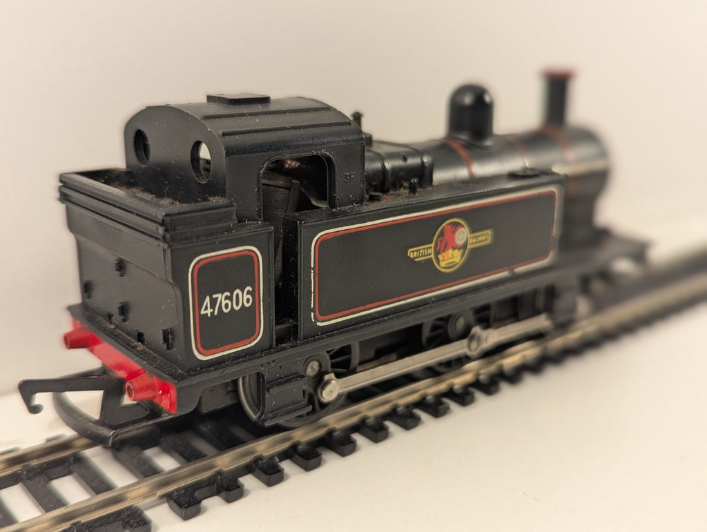 Tri-ang R52 OO Gauge BR Class 3F “Jinty” 47606 – Some Repaint