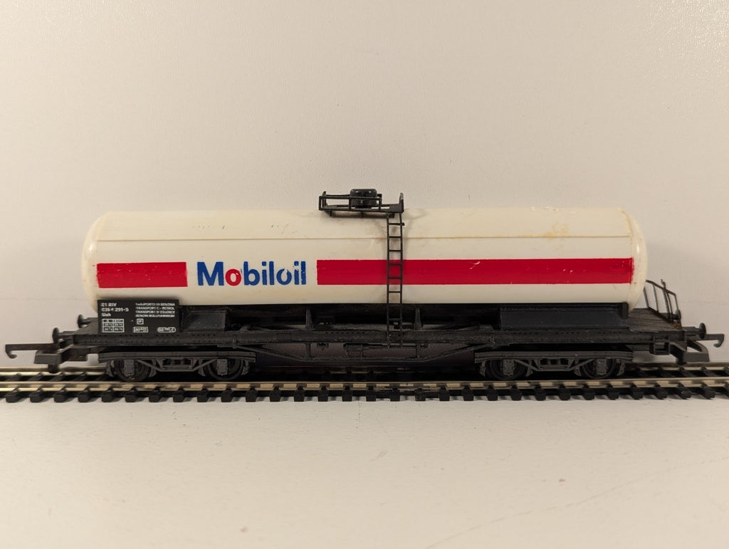 Lima 2903LIM HO Gauge Mobiloil Tank Wagon