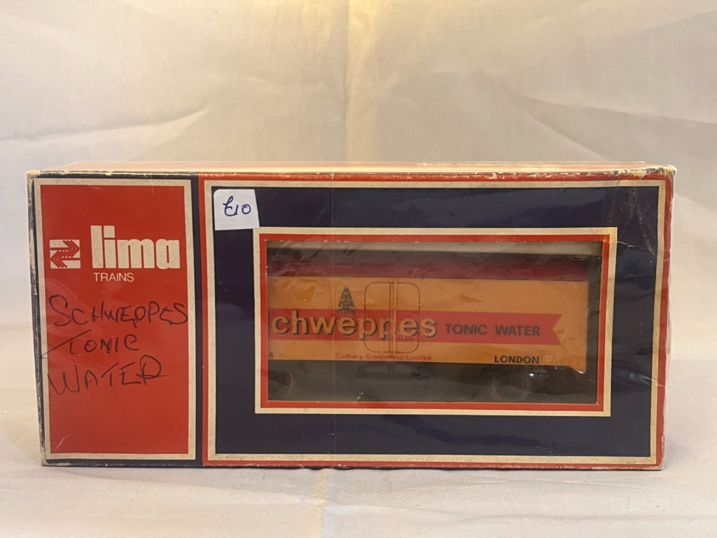 Lima HO Scale Schweppes Tonic Water Refrigerator Van