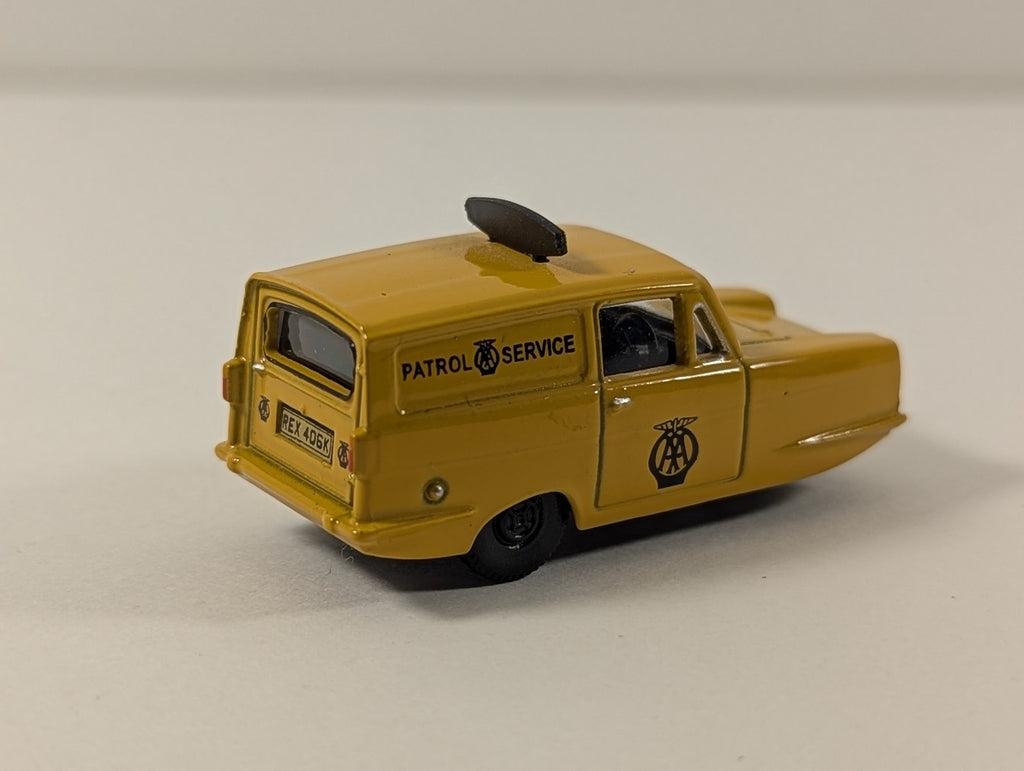 Oxford Diecast 1:76 Scale / OO Gauge Reliant Regal Supervan