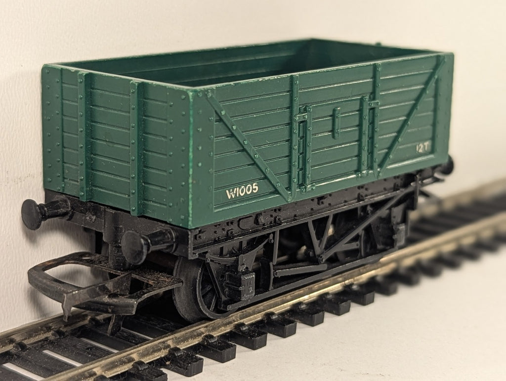 Tri-ang OO Gauge 5-Plank Open Wagon Goods Wagon W1005 Green