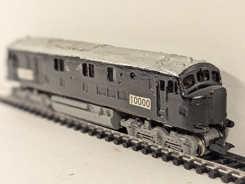 Hornby Minitrix N Gauge Class D16/1 LMS 10000 Diesel Locomotive Black and Silver