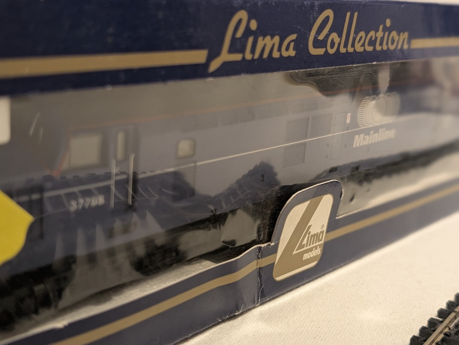 Lima L204886 Class 37 Diesel Locomotive No. 37798 – Mainline Blue