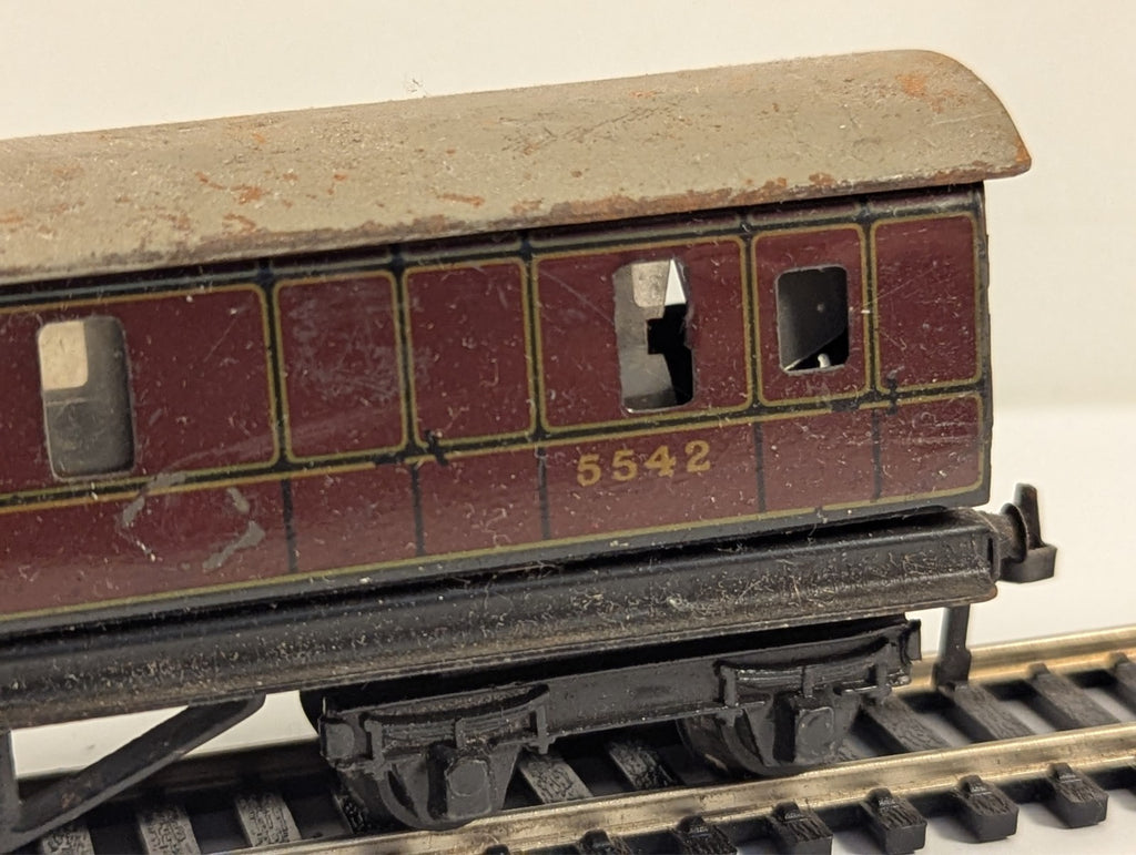 Trix OO Gauge LMS 3rd Class Brake Coach