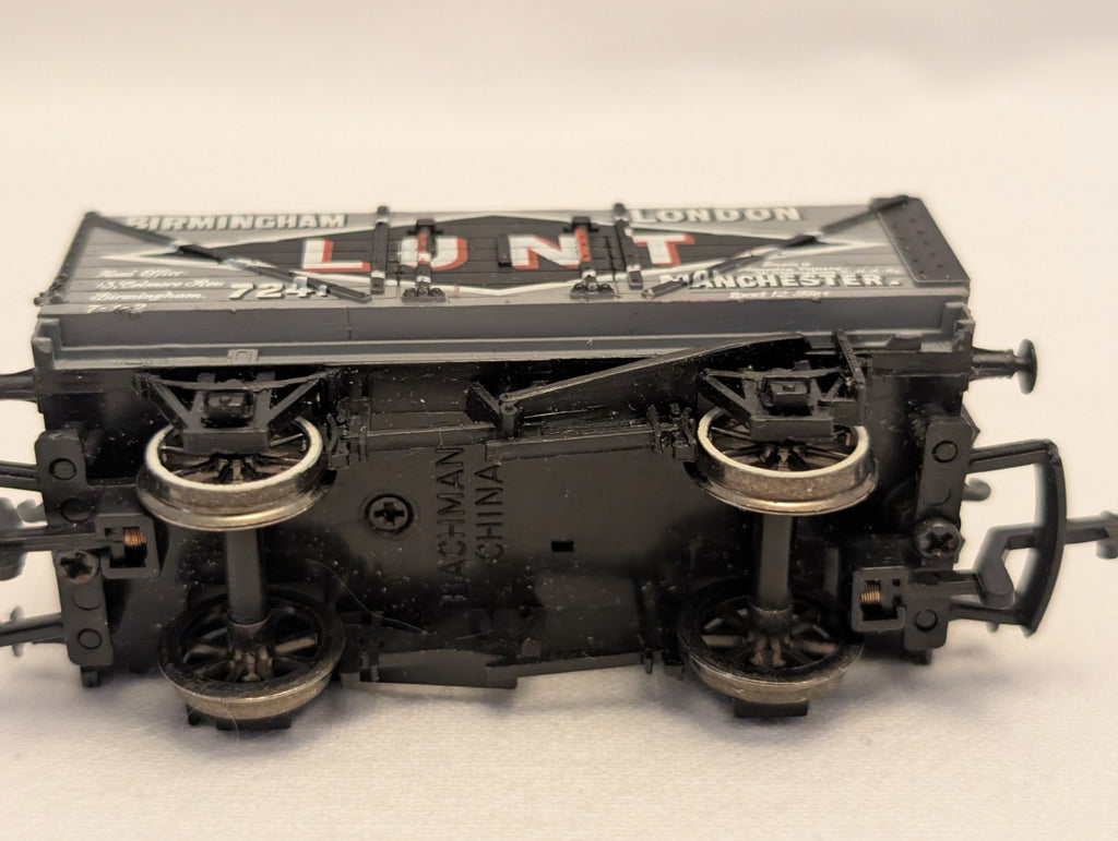Bachmann OO Gauge 7 Plank Wagon Goods Wagon 724 Lunt