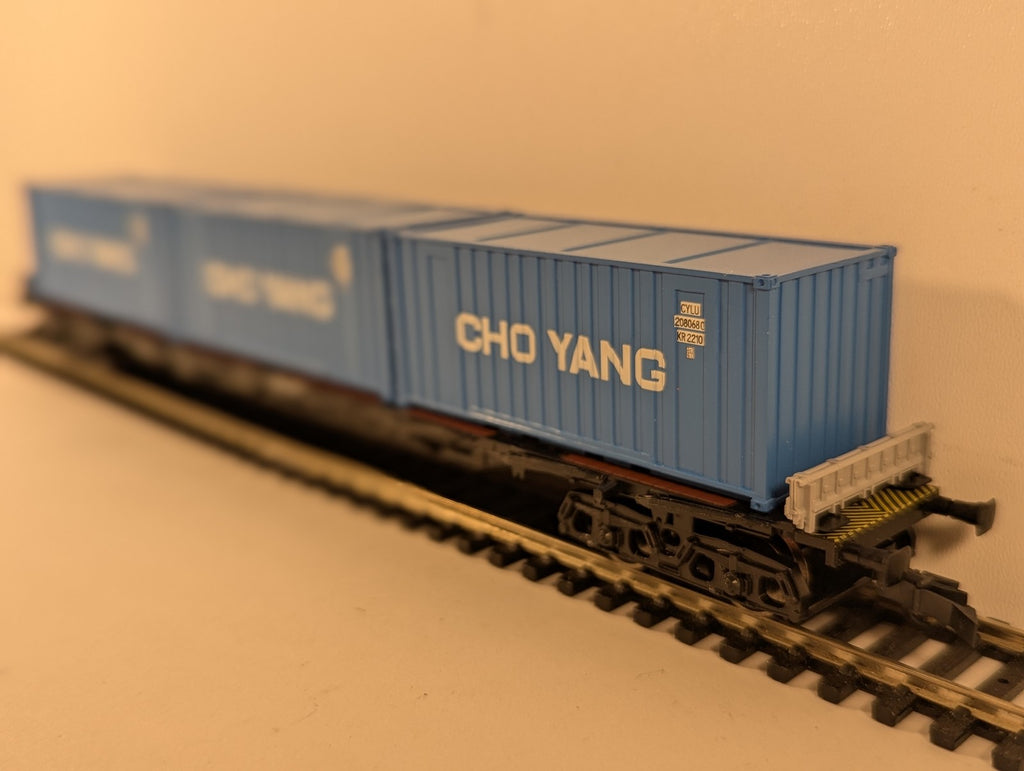 Roco HO Gauge DB Sgis Container Wagon with Cho Yang Containers 31 80 453 7 015-8
