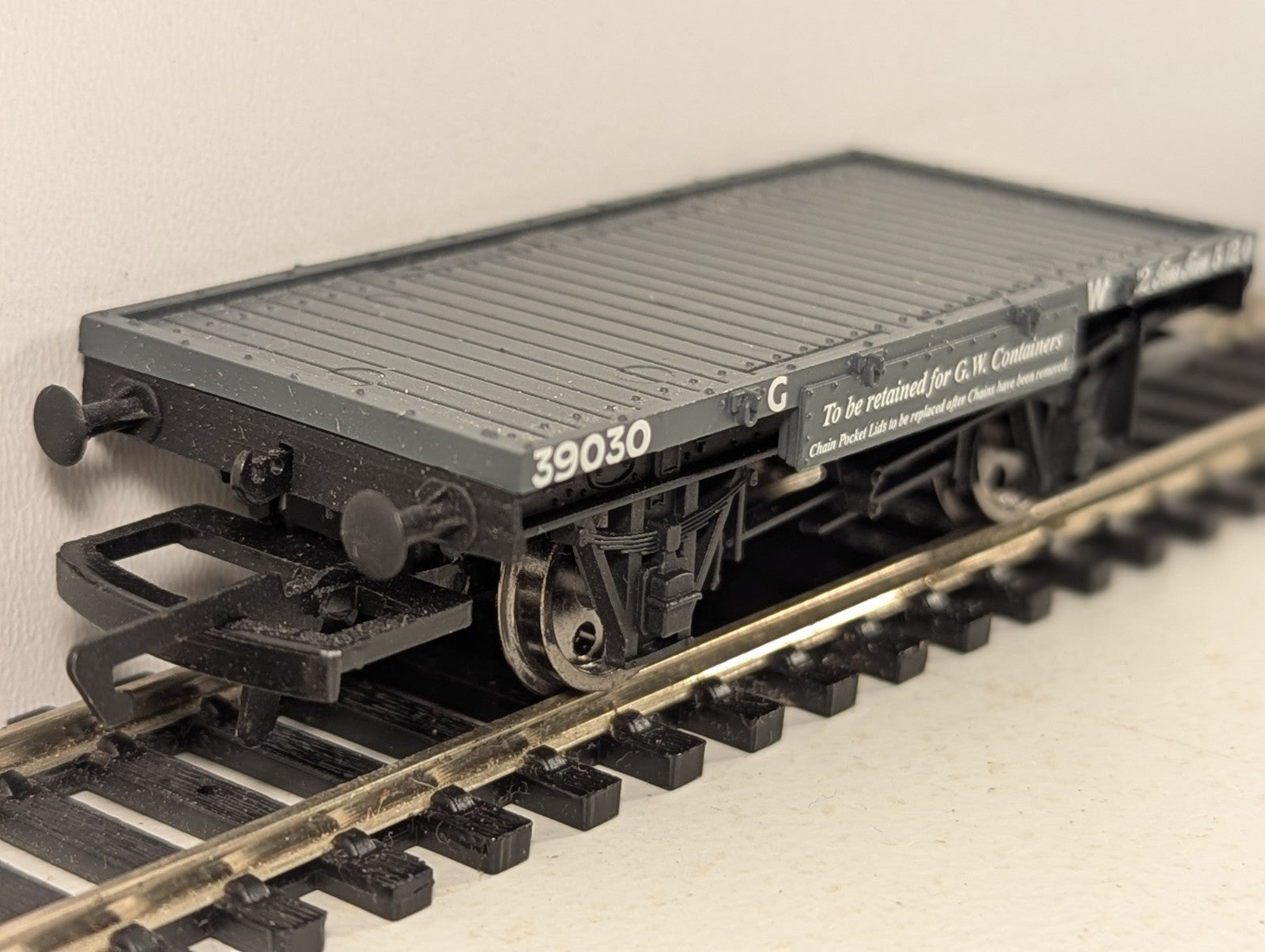 Hornby R605 GWR Conflat A Wagon Goods Wagon 39030 GWR Grey
