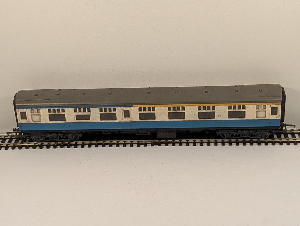 Tri-ang OO Gauge BR Mk1 Blue Grey Passenger Coach