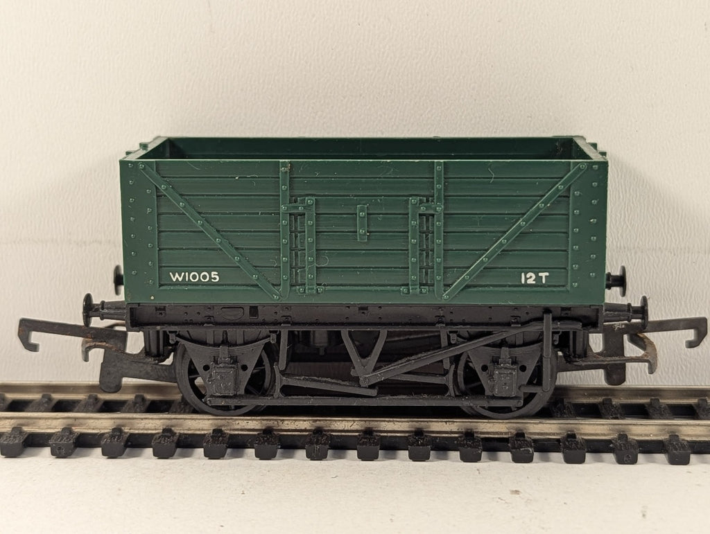 Tri-ang OO Gauge 12 Ton 7 Plank Open Wagon Goods Wagon W1005 BR Green R.10