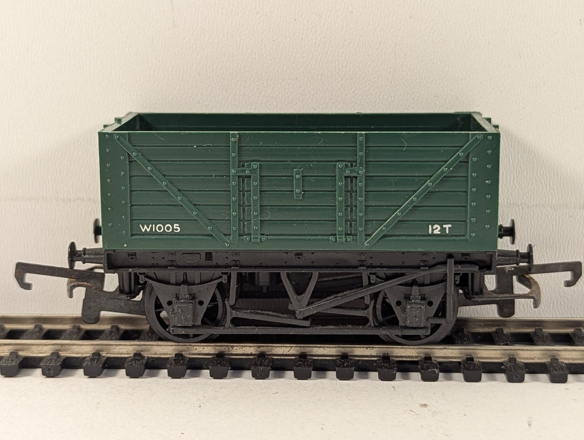 Tri-ang OO Gauge 12 Ton 7 Plank Open Wagon Goods Wagon W1005 BR Green R.10
