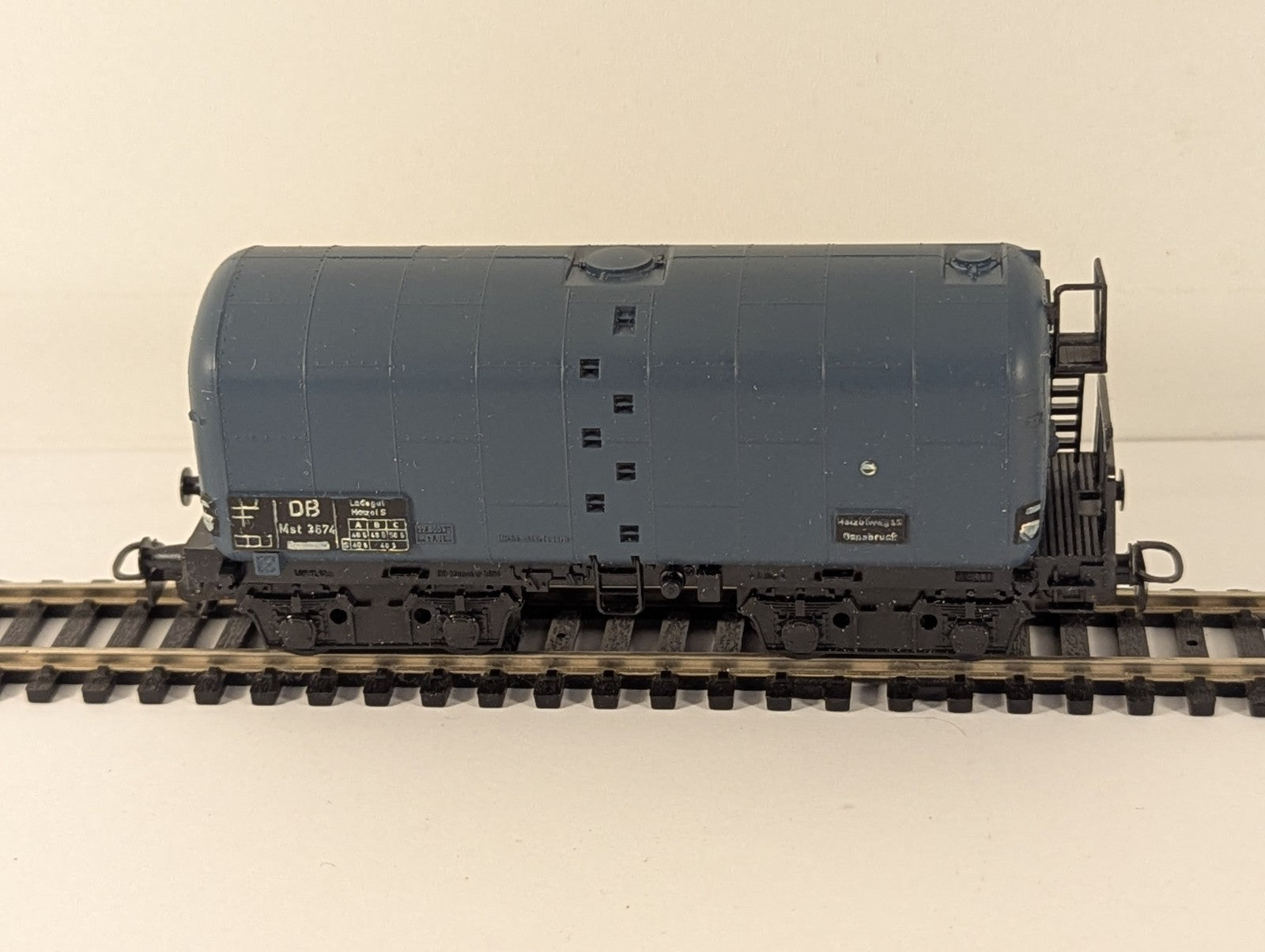 Kleinbahn DR Heizöl Freight Tank Wagon - Boxed