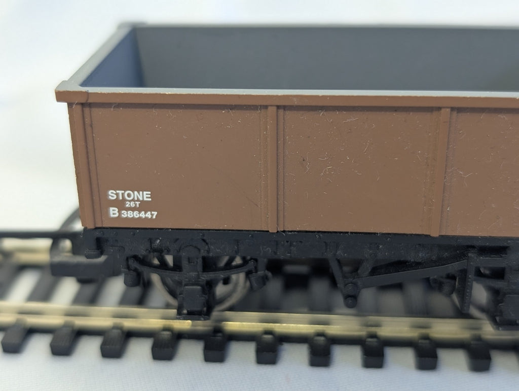 Hornby R6085 BR 20T Mineral Wagon Brown