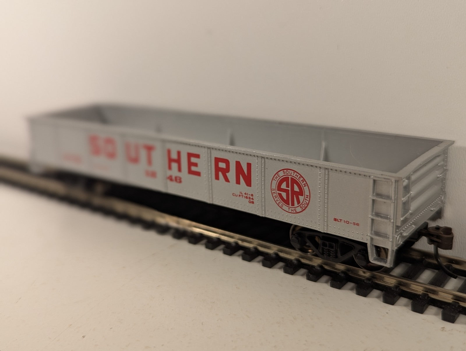 Bachmann HO Gauge 40ft Gondola Goods Wagon 1246 Southern 17204