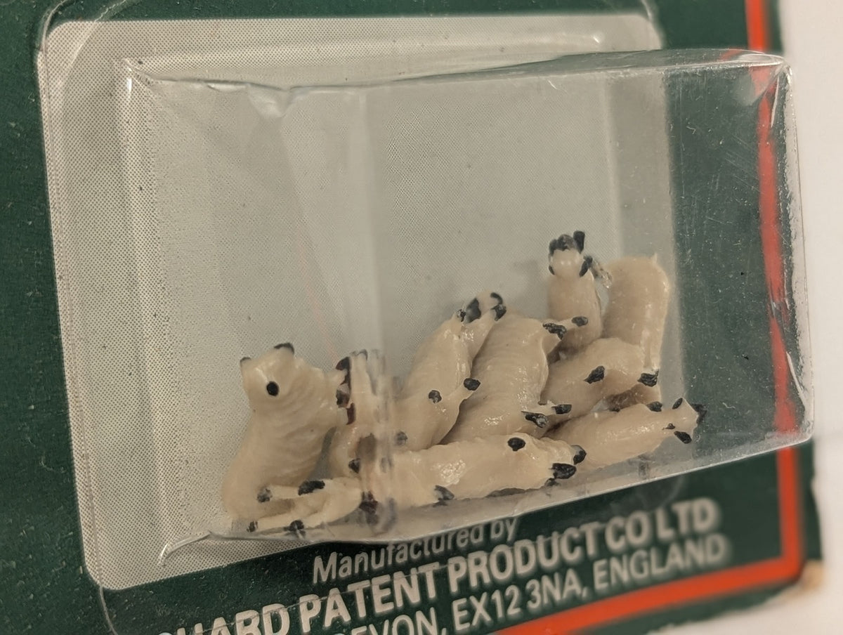 Model Scene HO/OO Sheep & Lambs Scenic Accessories 5110